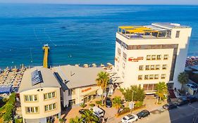 Hotel Aragosta Durres