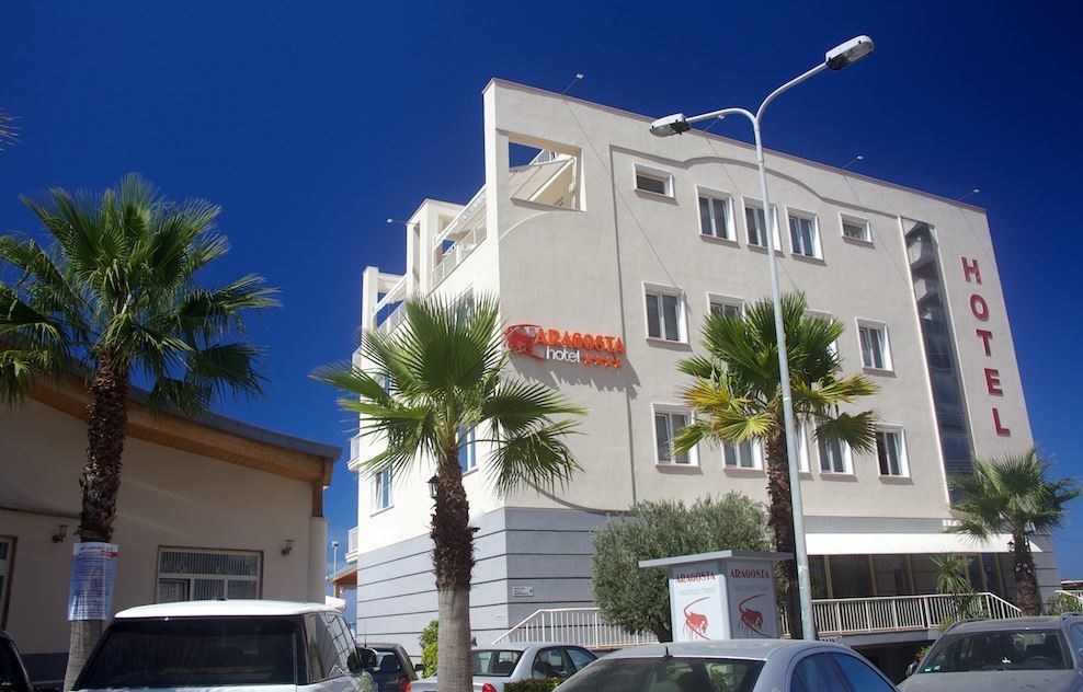 Aragosta Hotel & Restaurant Durrës Esterno foto